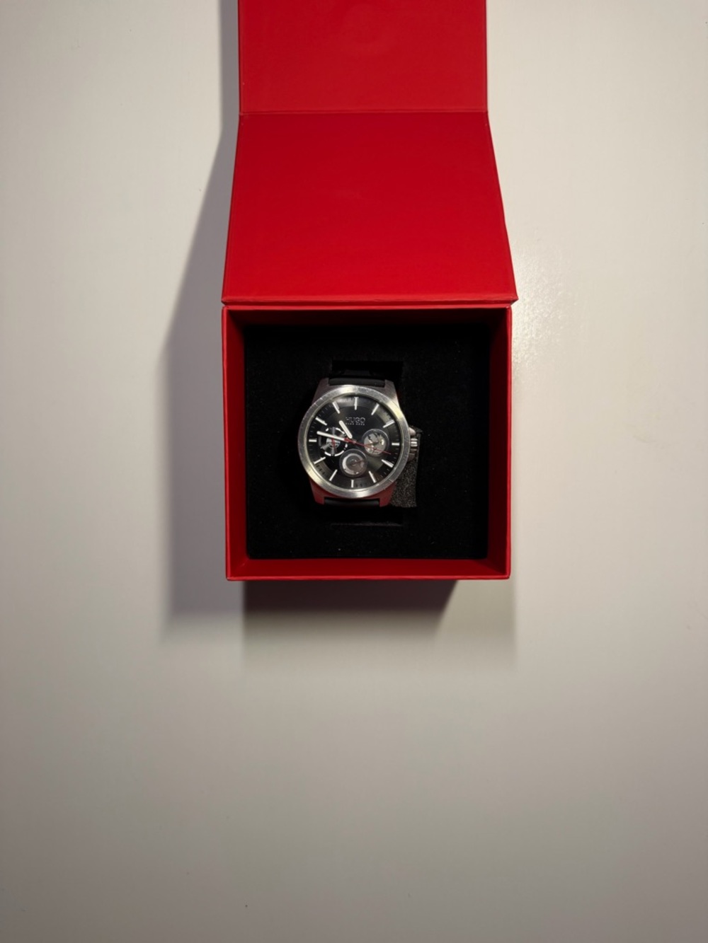 Hugo Boss HU379 Men’s Quartz Watch Black Dial‎ Stainless Steel 50m